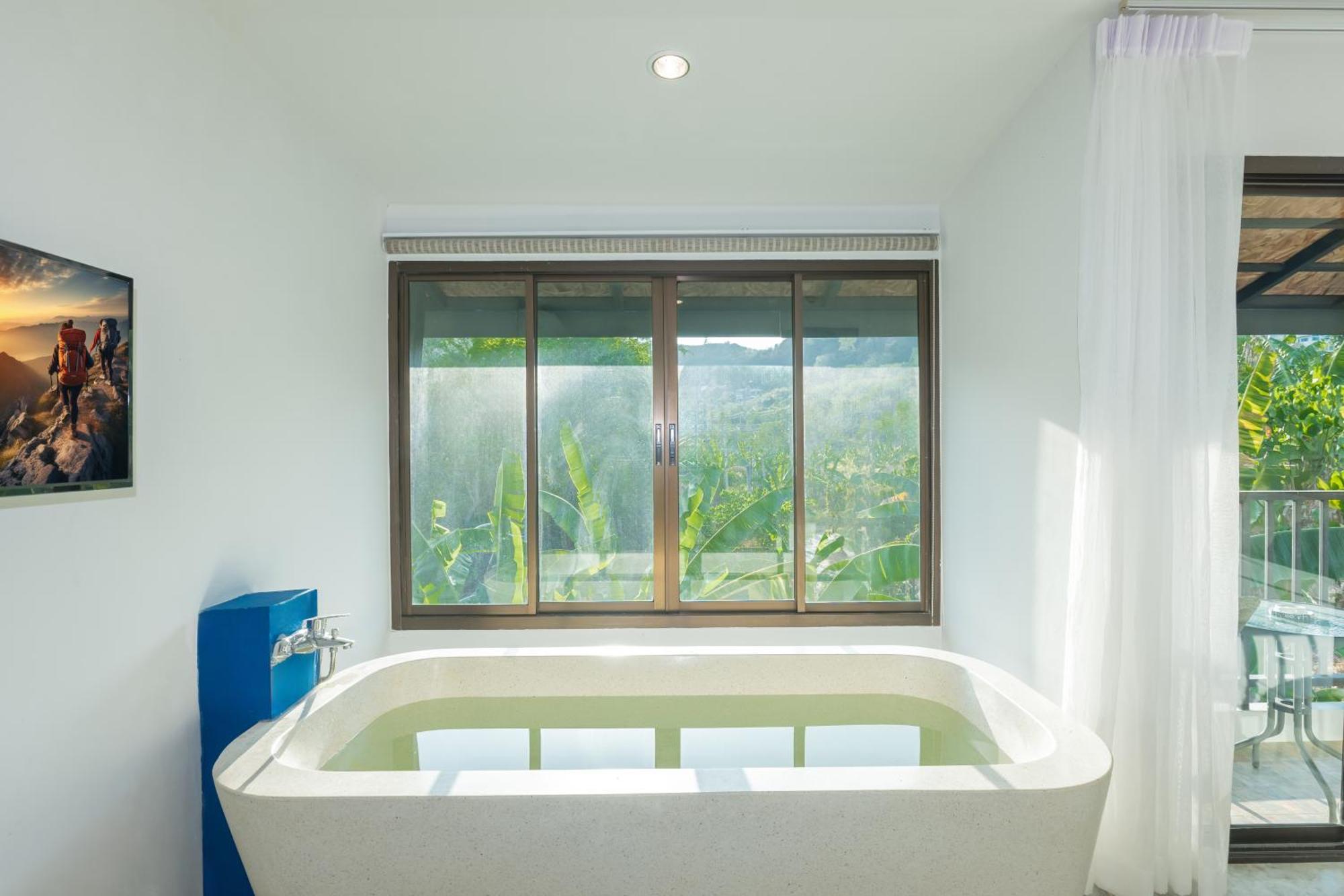 Kraam Silhouette Hotel And Cafe Phuket Chalong Exterior photo
